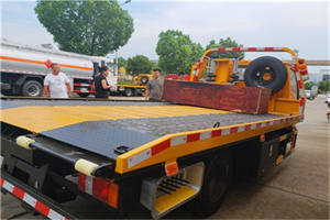 户县附近拖车电话号码服务